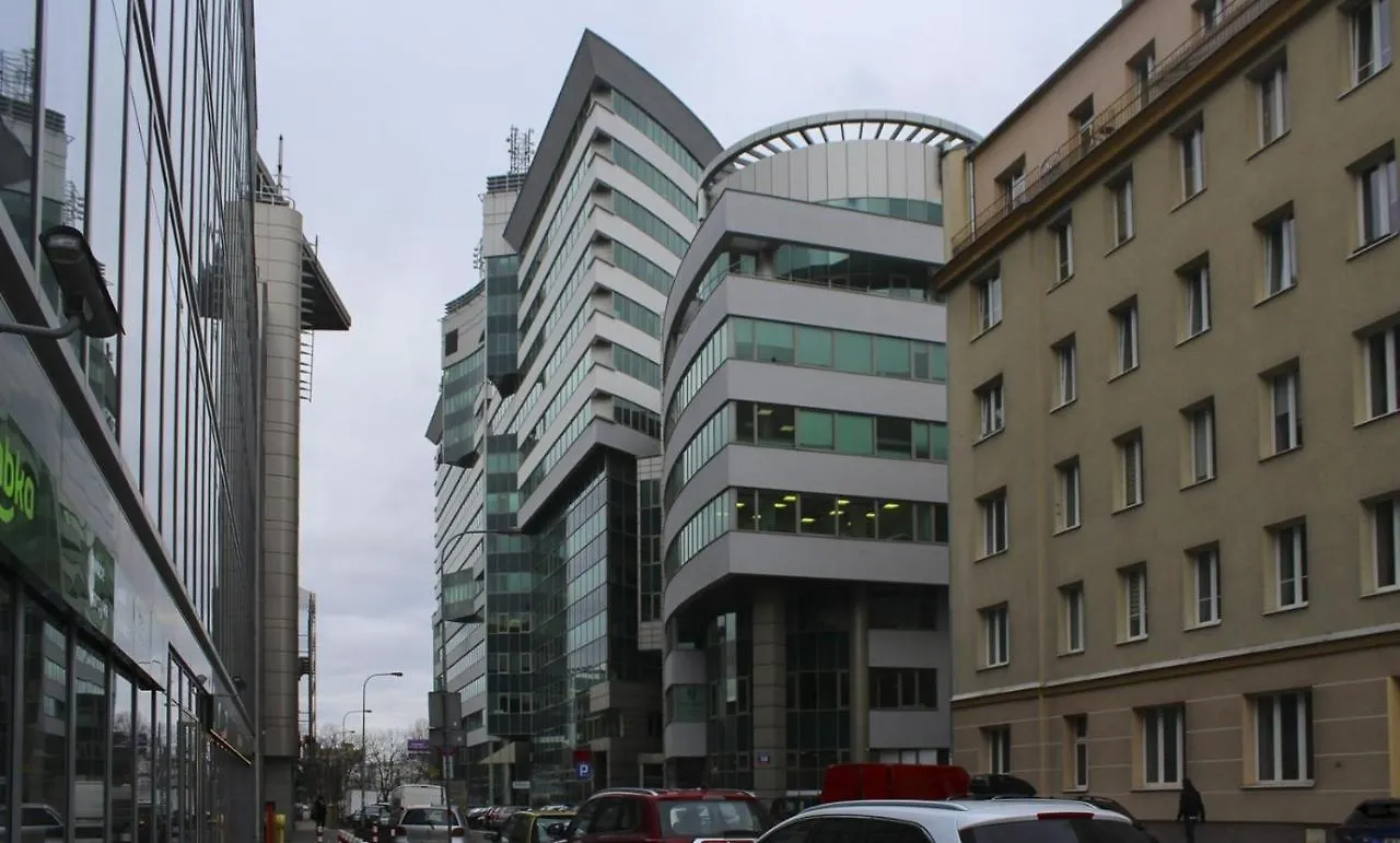Modern Apartment With Balcony Near Hilton Warsaw 0*,